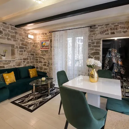 Apartman Stone *