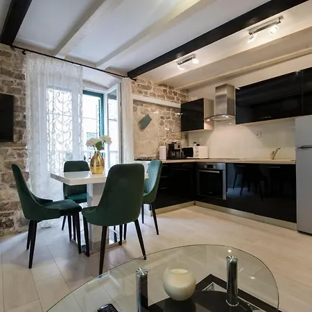 Stone Apartment *