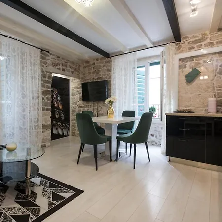 Stone Apartment Split